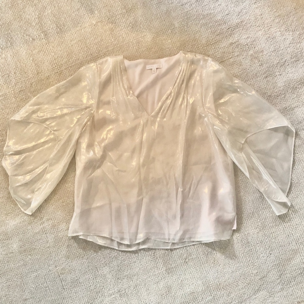 Anna Cate Silver Metallic Flutter-Sleeve Blouse- M